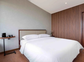 Premier Inn Dubai Ibn Battuta Mall