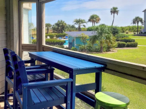 Oceanfront Condo in Harbor Island Community!