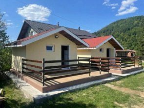 La poalele Raraului!!!