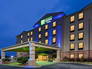 Holiday Inn Express Suites Charleston by IHG