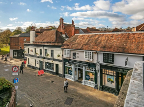 Unique Property in the Heart of Winchester