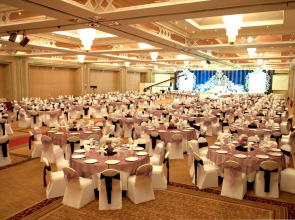 Millennium Plaza Downtown Hotel