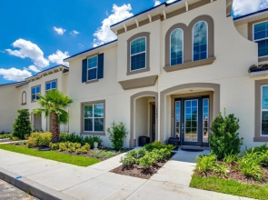 Orlando Newest Resort Community Town 5 Bedroom Townhouse by RedAwning