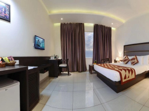 FabHotel TDI Mall Fatehabad Rd