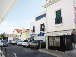 Wondrous Terrace Apartment in Cascais