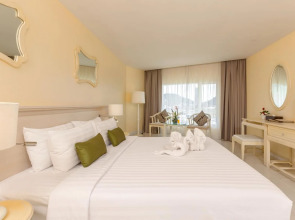 Andaman Embrace Patong