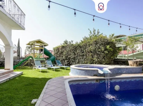 Spacious House with Pool