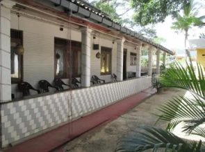 Saranga Holiday Inn