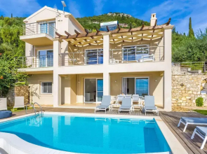 Villa Penelope With 4 Bedrooms and 3 Bathrooms