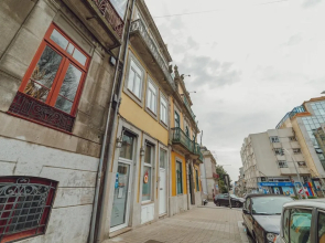 Porto Modern Downtown Apartment B With Garden