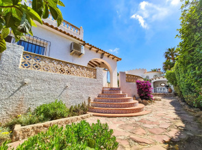A012 - Acogedora casa de estilo tradicional con piscina privada en la Calalga Calpe
