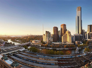 DoubleTree by Hilton Hotel Melbourne - Flinders Street