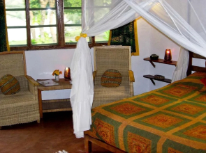 Makuzi Beach Lodge