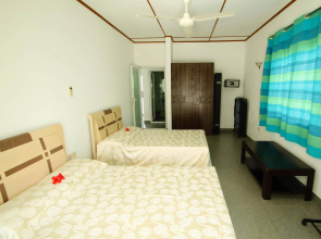 Hide Away Holiday Apartments