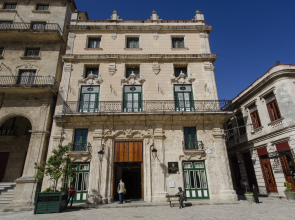 Palacio Del Marques De San Felipe Y Santiago