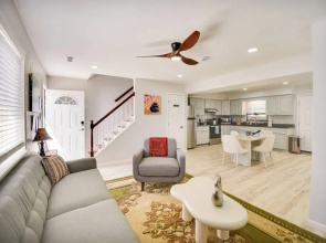 Easy Beach Access: Duplex 1/2 Mi to Chesapeake Bay