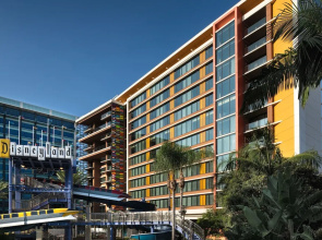The Villas At The Disneyland Hotel