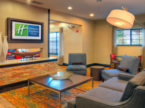 Holiday Inn Express & Suites Granbury by IHG