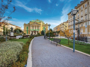 Nice Apartment in Rijeka With Wifi, Outdoor Swimming Pool and 2 Bedrooms