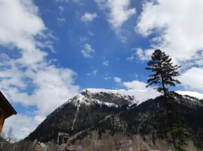 Всесезонный курортный отель Родник