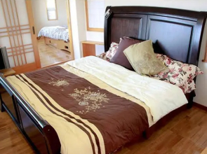 Oozi Apartment