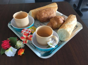 Tahiti Airport Motel