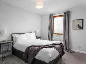 Prestwick Central - Donnini Apartment