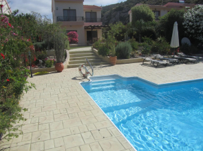 A first class 3bedroom villa w/ private pool