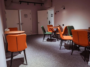 Aiva Hostel (Айва Хостел)