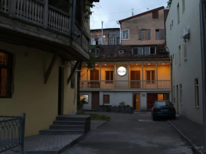 Orbeliani Hostel