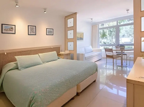 Oceana Suites Green Park