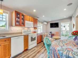 2 Mi to Moody Beach, Amenity Access: Wells Getaway