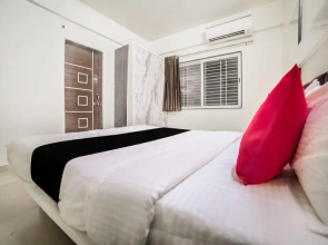 Capital O 61977 Neev Family Restaurant & Motels