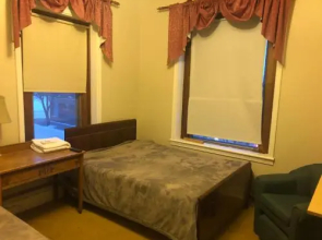 Leland Hotel