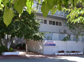 Galanis Studios and Apartments