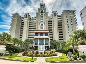 South Wind 301 4 Br condo by RedAwning