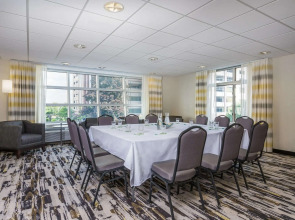 Wyndham Garden Buffalo Downtown