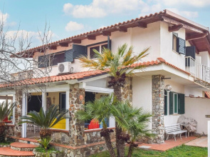 Nice Home in Ricadi With Wifi and 6 Bedrooms