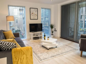 Luxury Cambridge City Apartment + FREE PARKING