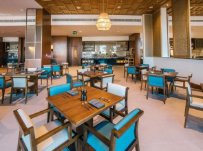 Crowne Plaza Muscat OCEC by IHG