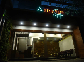 Pine Tree Signature