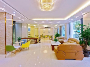 Green Tree Inn Tengchong Rehai Hot Spring Airport