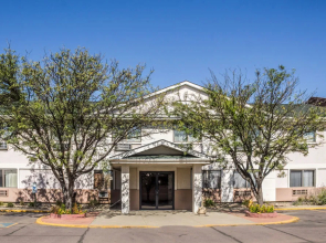 Quality Inn & Suites South