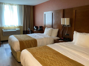 Ramada by Wyndham New York Times Square West