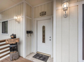 Alto Family Escape - Four Bedroom Cabin with Hot Tub