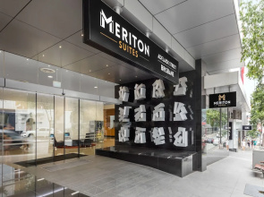 Meriton Suites Adelaide Street, Brisbane