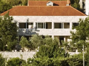 Country House Pansion