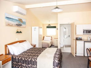Goldmine Motel