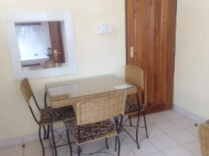 Global African Aparthotel