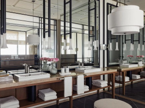 One&Only One Za'abeel